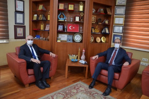 Türkiye ile Mısır Arasındaki Ticari İlişkileri Artırmayı Hedefliyoruz