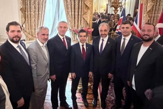 MÜSİAD Konya, İngiltere'de...